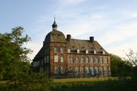 LIPPETAL_Schloss Hovestadt - Nordseite (AD Medien)